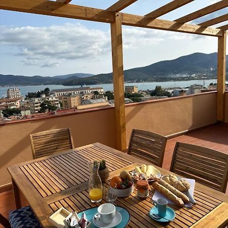 La Terrazza Al Forte Портоферрайо Экстерьер фото