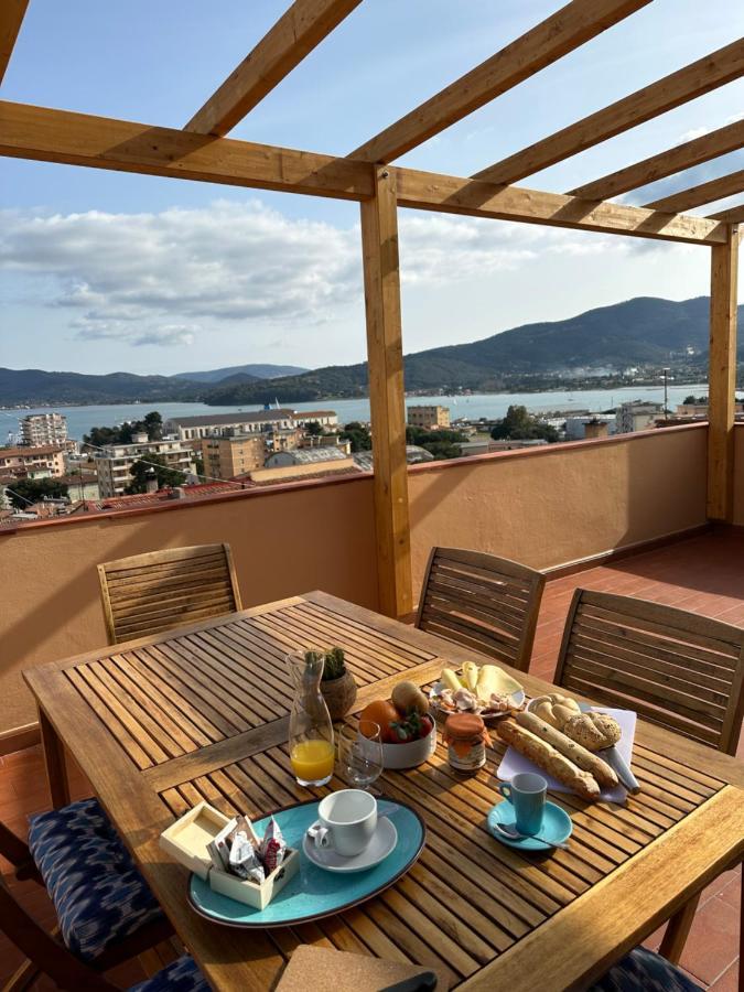 La Terrazza Al Forte Портоферрайо Экстерьер фото